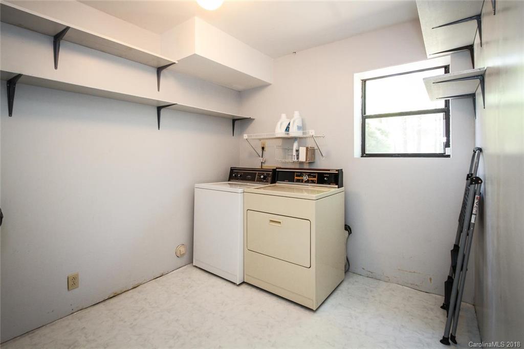 4215 Nevin Road Charlotte, NC 28269 - Photo 19 of 24 Gallery Image 19