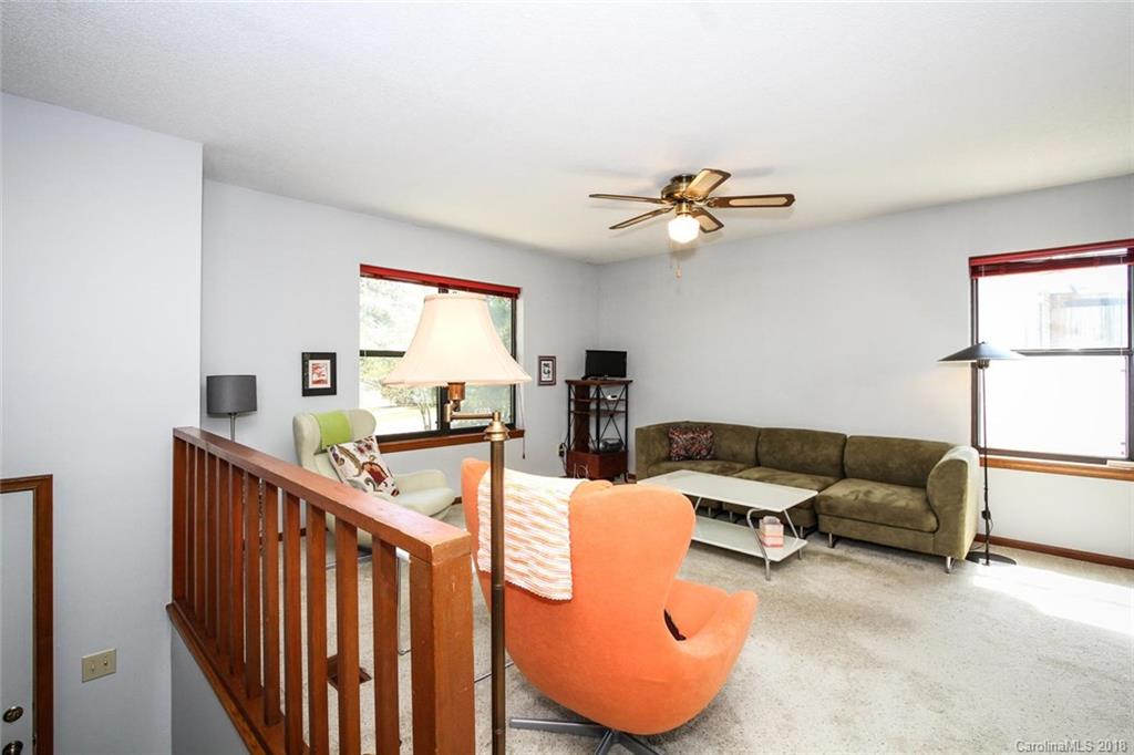 4215 Nevin Road Charlotte, NC 28269 - Photo 3 of 24 Gallery Image 3