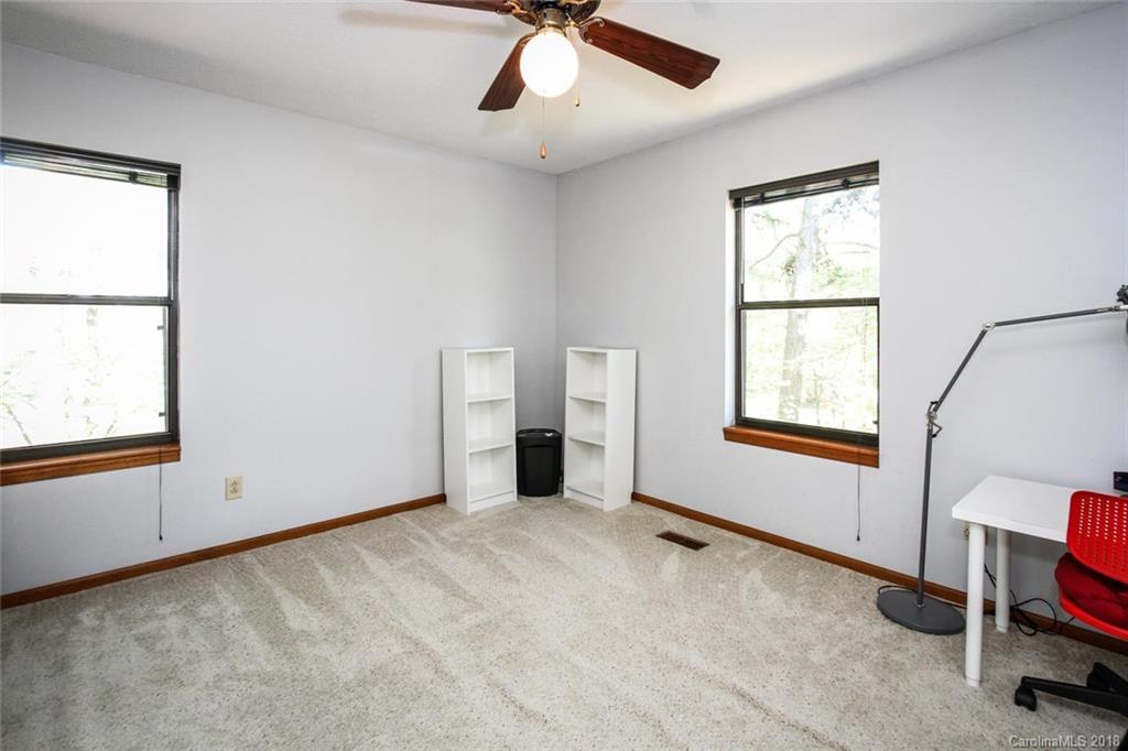 4215 Nevin Road Charlotte, NC 28269 - Photo 9 of 24 Gallery Image 9