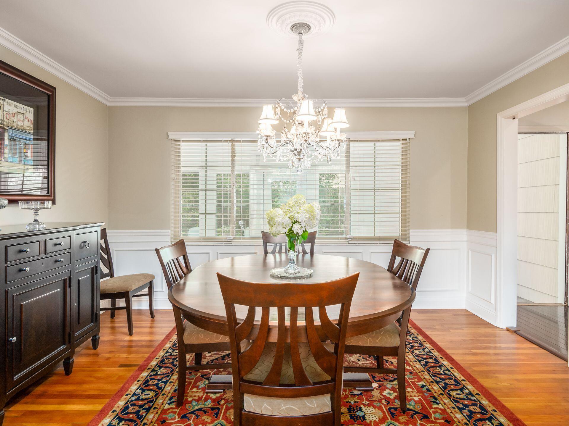 363 South Kellner Road Columbus, OH 43209 - Photo 16 of 72 Dining Room