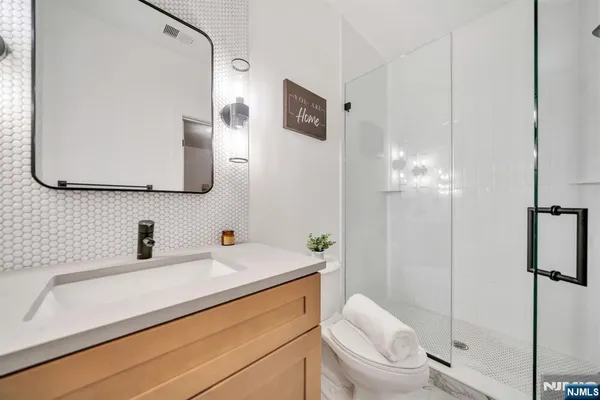 $699,900 | 107 Encampment Court, Towaco, NJ 07082