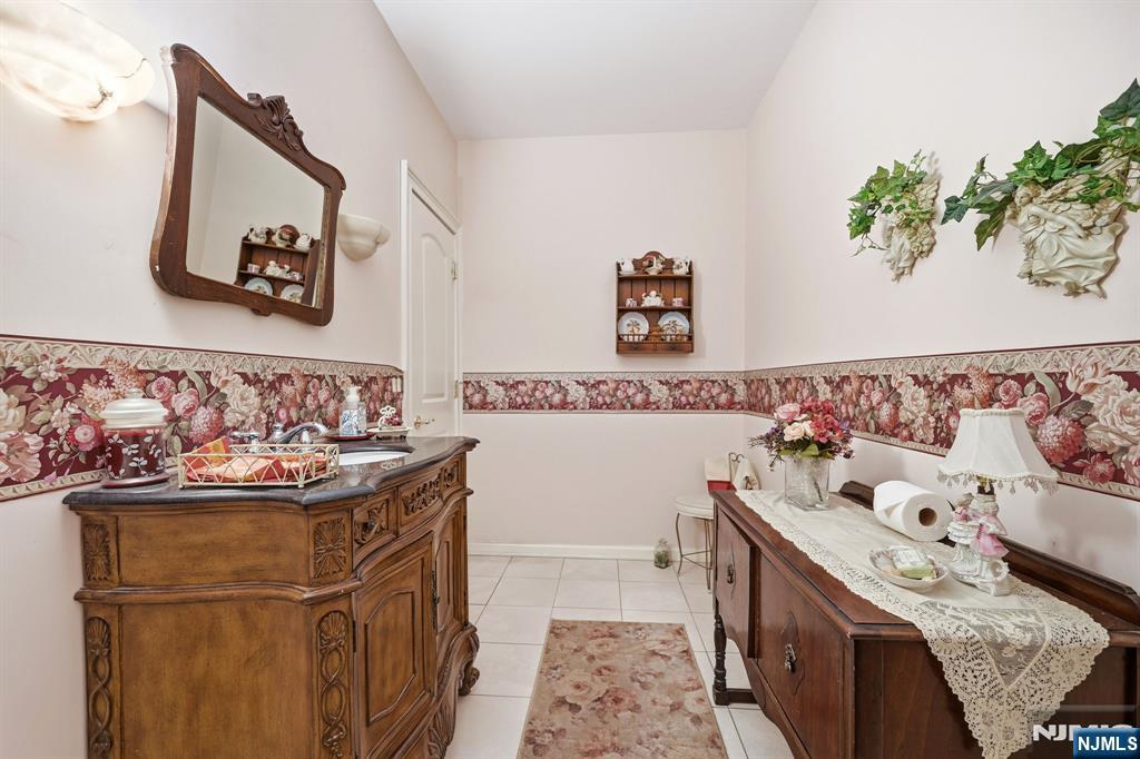 112 Hill Street Wood-Ridge, NJ 07075 - Photo 26 of 38