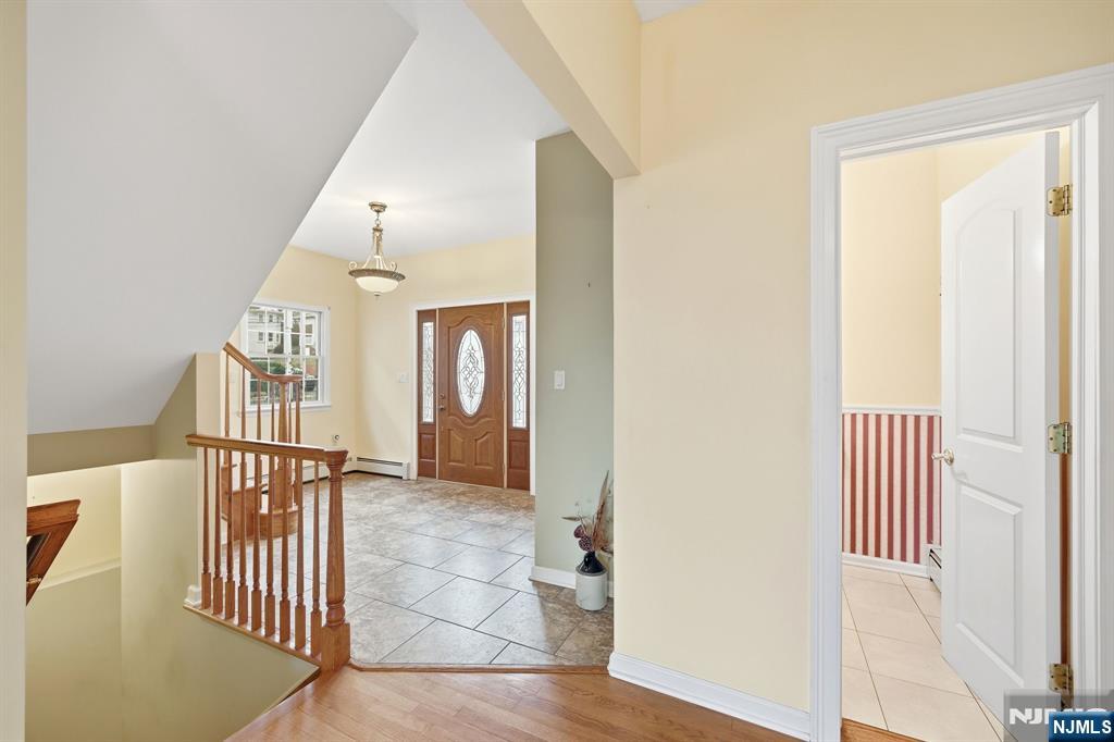 112 Hill Street Wood-Ridge, NJ 07075 - Photo 3 of 38