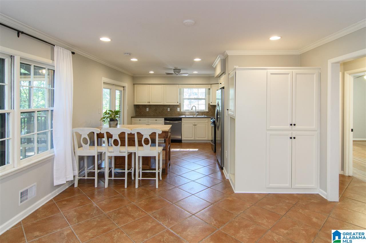 1337 Southhall Road Birmingham, AL 35213 - Photo 12 of 39 Gallery Image 12
