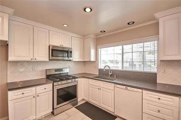 $4,600 | 1538 Awlsbury Drive, Fullerton, CA 92833