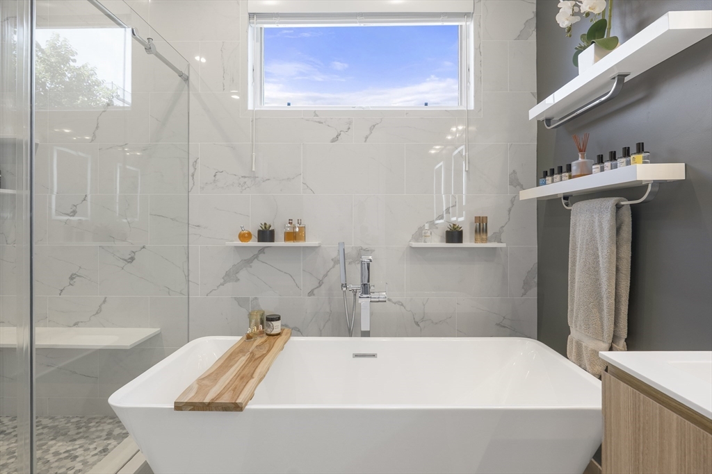 1824 Columbia Road, Unit 2 Boston, MA 02127 - Photo 18 of 41