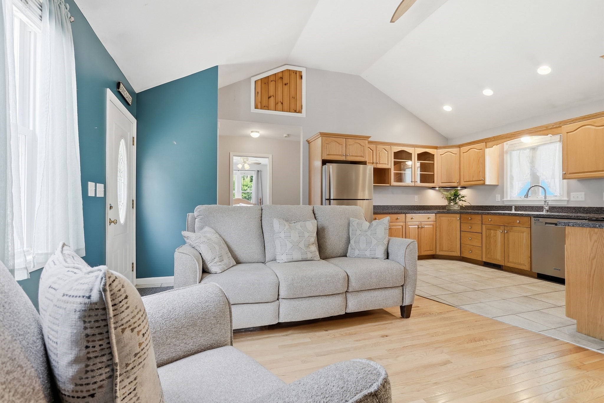 6 Oak Road Littleton, MA 01460 - Photo 11 of 29 Gallery Image 11