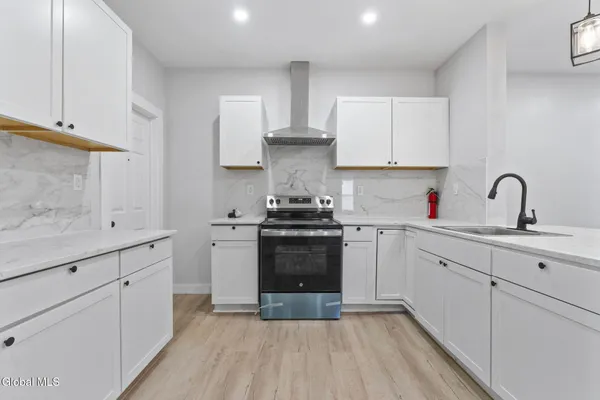 $299,900 | 34 Francis Street, Troy, NY 12180