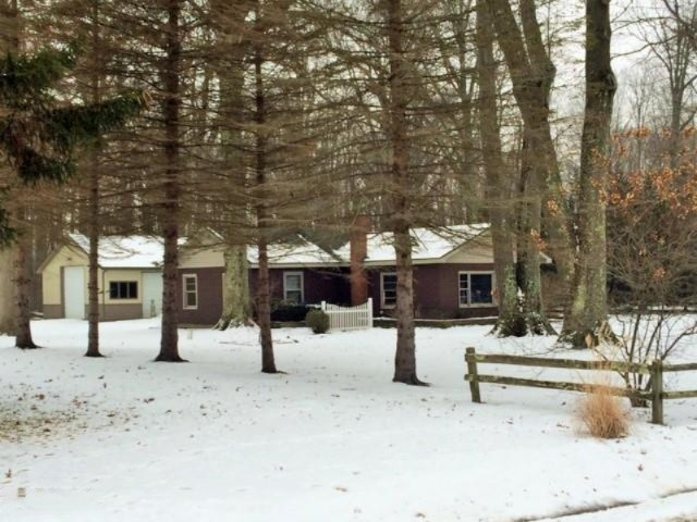 3951 Pier Road Benton Harbor, MI 49022 - Photo 27 of 28 IMG_8615 (2)