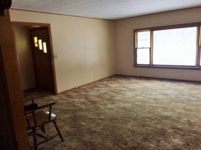 3951 Pier Road Benton Harbor, MI 49022 - Photo 6 of 28 IMG_8624 (2)