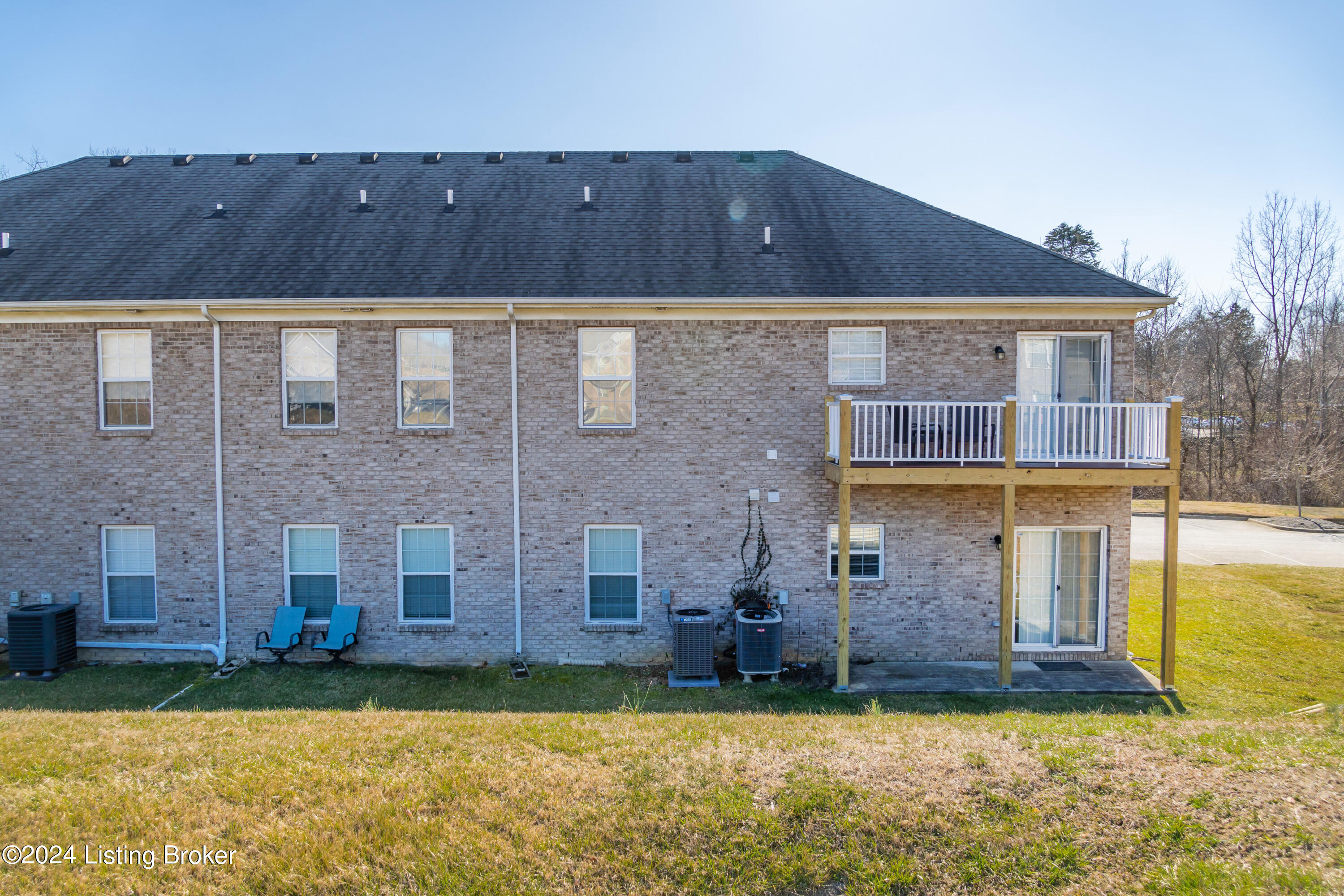 9508 Rustling Tree Way, Unit 101 Louisville, KY 40291 - Photo 27 of 44 9508-Rustling-Tree-Way_Unit-101_039