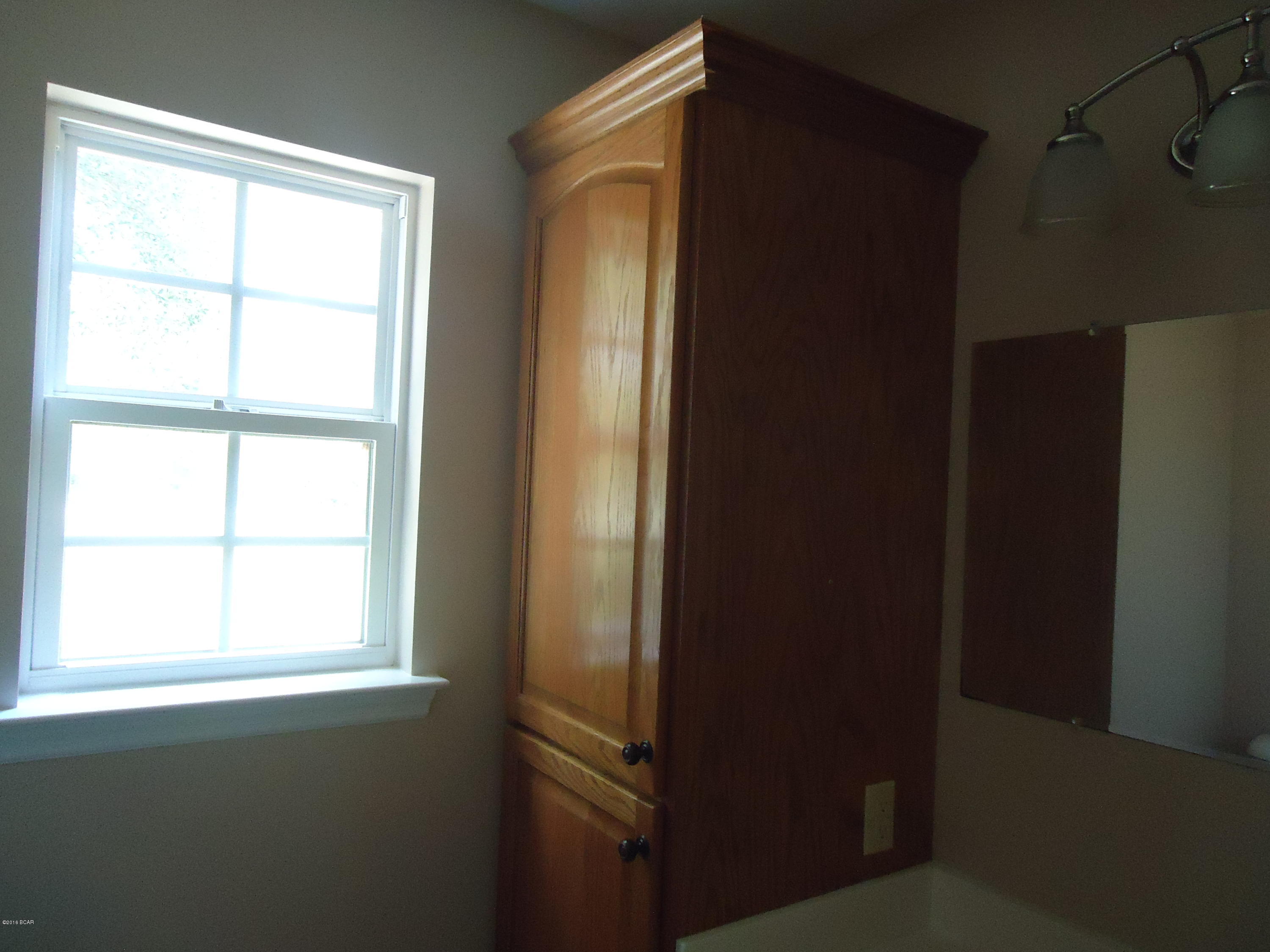 6587 Grande Oak Grand Ridge Grand Ridge, FL 32442 - Photo 13 of 28 Gallery Image 13