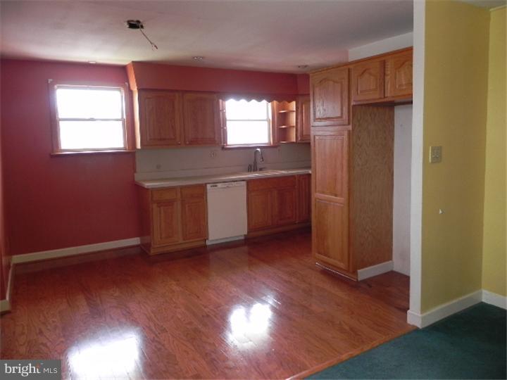 3420 Primrose Road Philadelphia, PA 19114 - Photo 4 of 12 Gallery Image 4