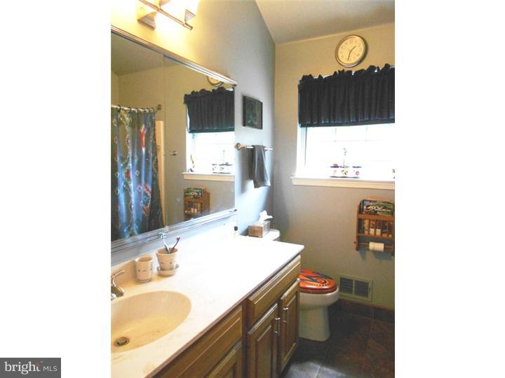 444 Sunny Ridge Road Gilbertsville, PA 19525 - Photo 13 of 24 Gallery Image 13