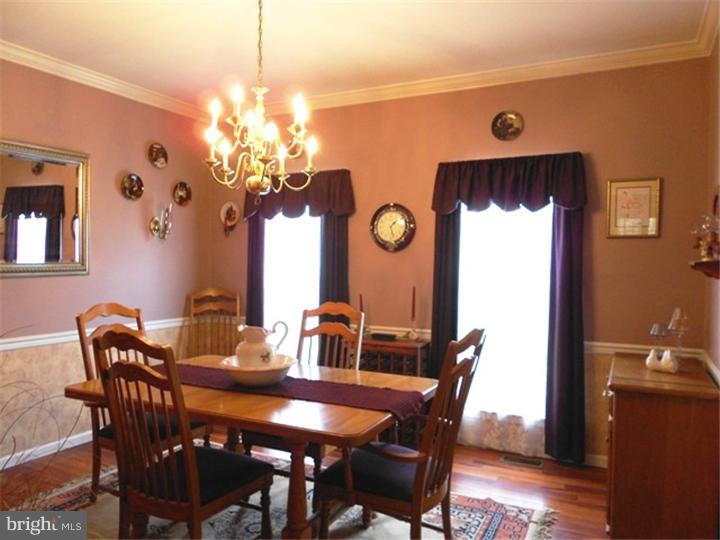 444 Sunny Ridge Road Gilbertsville, PA 19525 - Photo 3 of 24 Gallery Image 3