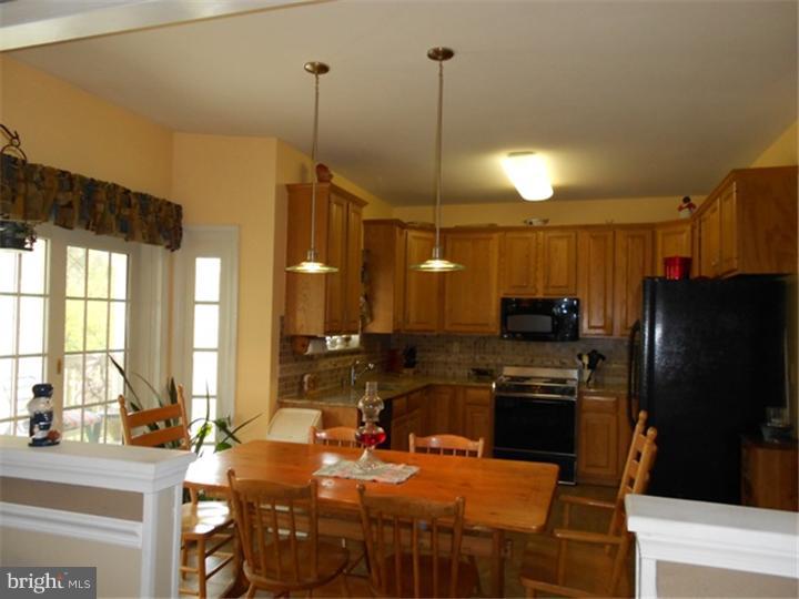 444 Sunny Ridge Road Gilbertsville, PA 19525 - Photo 10 of 24 Gallery Image 10