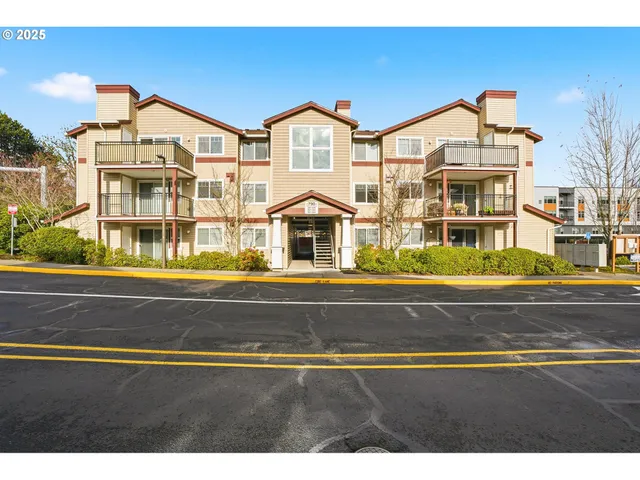 $289,900 | 790 Northwest 185th Avenue, Unit 303, Beaverton, OR 97006