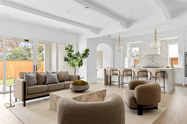 $2,498,000 | 6454 Kenwood Avenue, Dallas, TX 75214