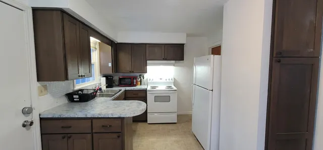 $265,000 | 1727-1729 Sunnyside Drive, Kalamazoo, MI 49048