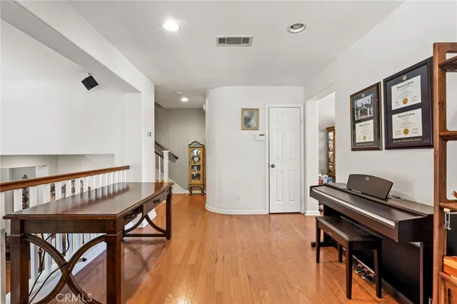 $699,999 | 24014 Bridgeport Lane, Unit 42, Valencia, CA 91355