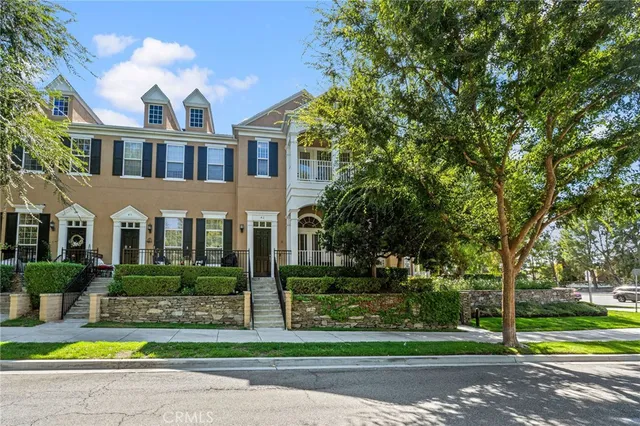 $699,999 | 24014 Bridgeport Lane, Unit 42, Valencia, CA 91355