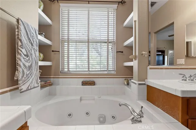 $699,999 | 24014 Bridgeport Lane, Unit 42, Valencia, CA 91355