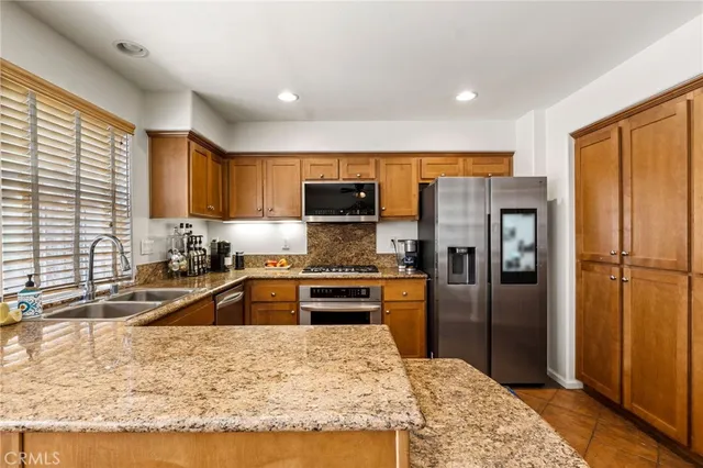 $699,999 | 24014 Bridgeport Lane, Unit 42, Valencia, CA 91355