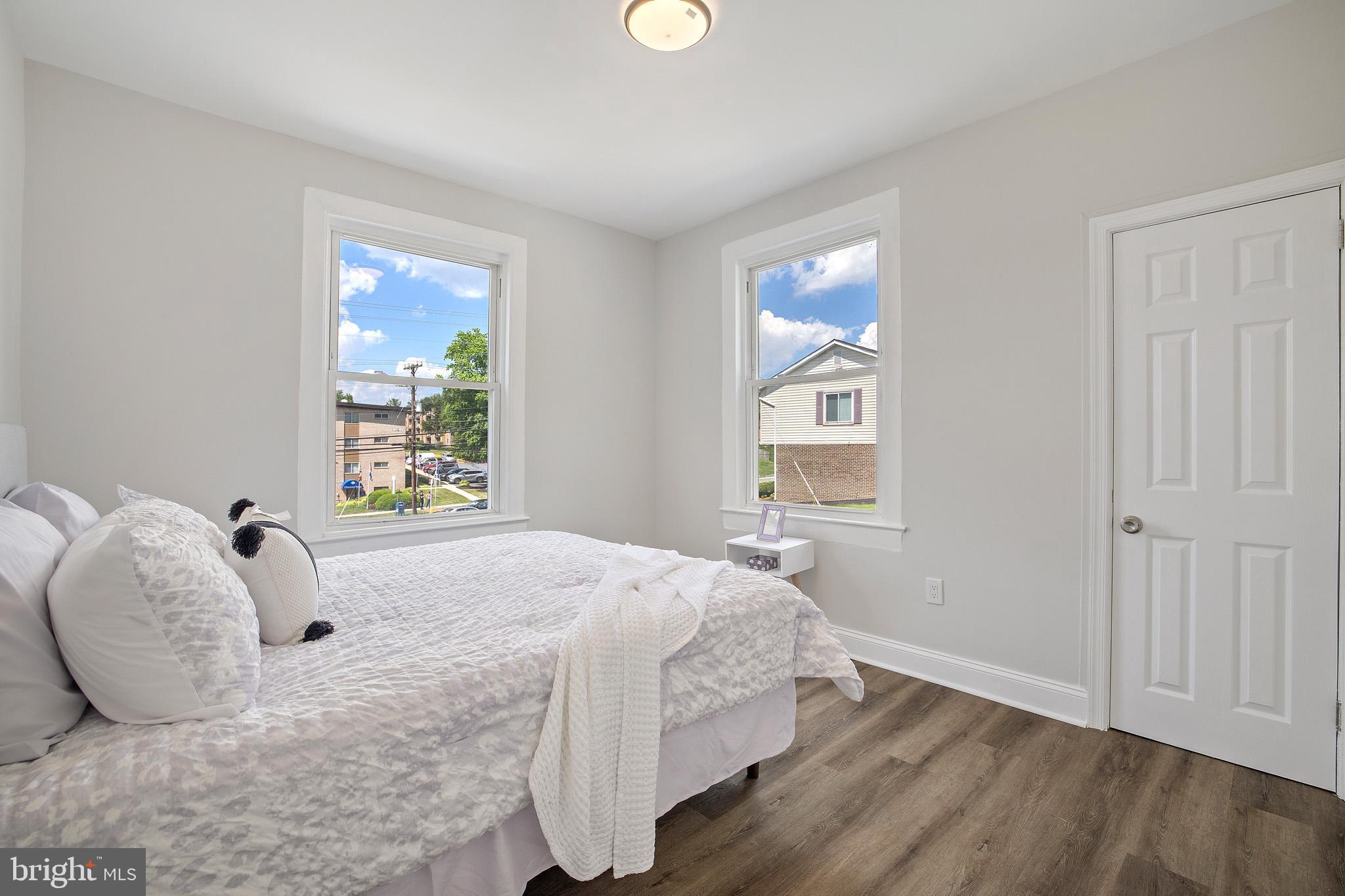6907 Riverdale Road Lanham, MD 20706 - Photo 11 of 18 Main level Bedroom #1