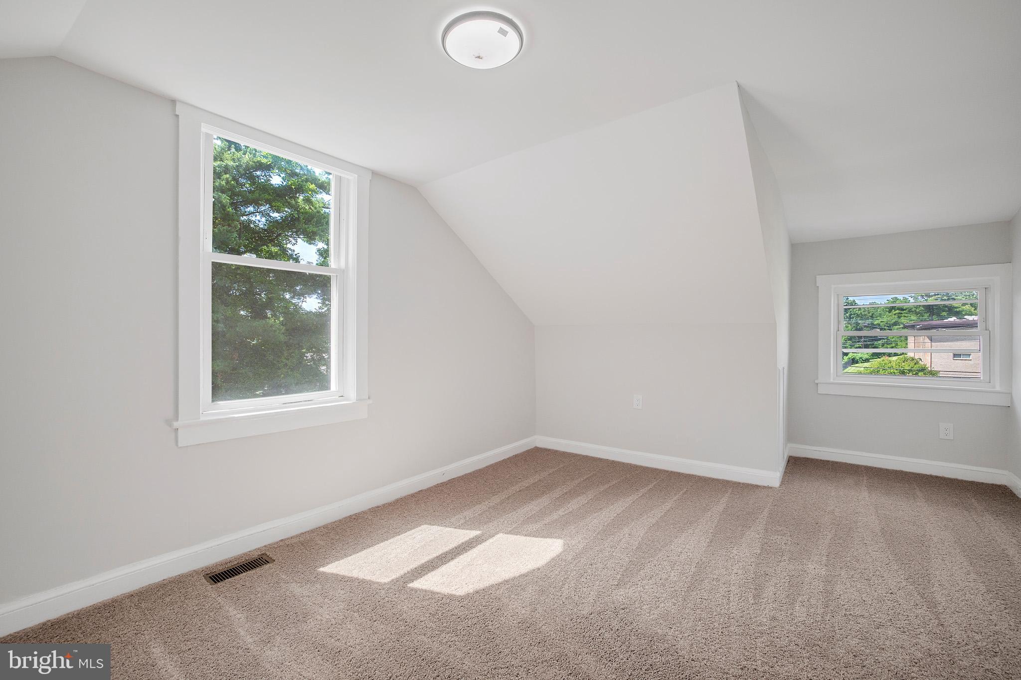 6907 Riverdale Road Lanham, MD 20706 - Photo 3 of 18 Upper Level Bedroom #5