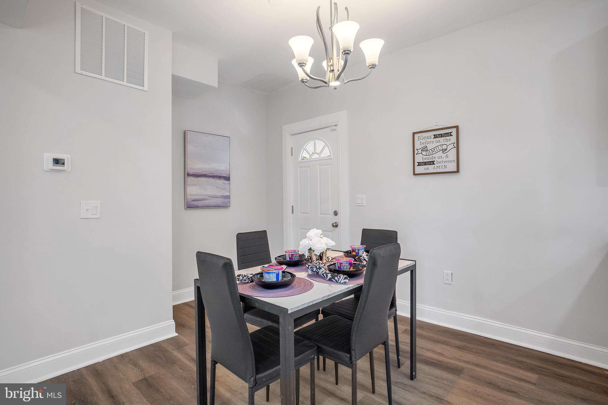 6907 Riverdale Road Lanham, MD 20706 - Photo 8 of 18 Dining area...