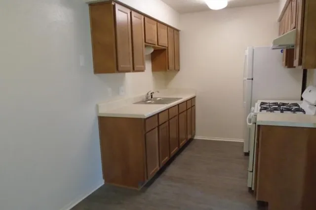 $635 | 909 West 7th Street, Justin, TX 76247