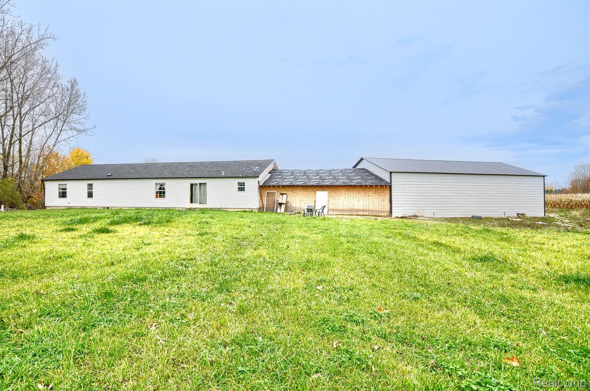 2896 Bowers Road Lapeer, MI 48446 - Photo 2 of 40 Gallery Image 2