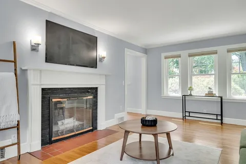 $874,900 | 16 Roundwood Road, Newton, MA 02464