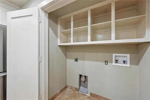 $230,000 | 14151 Montfort Drive, Unit 314, Dallas, TX 75254