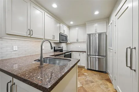 $230,000 | 14151 Montfort Drive, Unit 314, Dallas, TX 75254