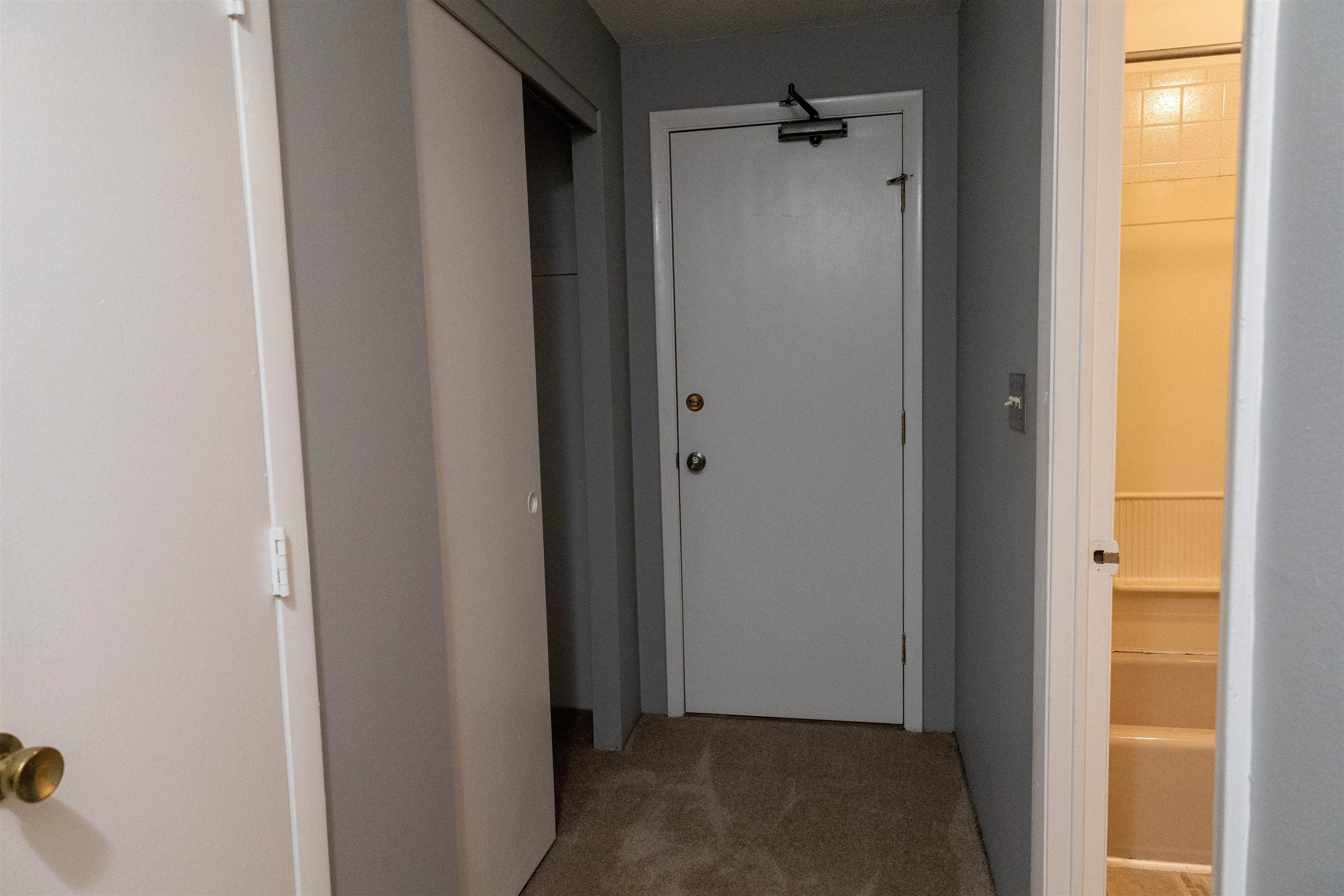 136 Mammoth Road, Unit 27 Hooksett, NH 03106 - Photo 12 of 12