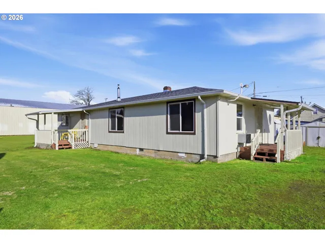 $375,000 | 1540 Kalmia Street, Junction City, OR 97448