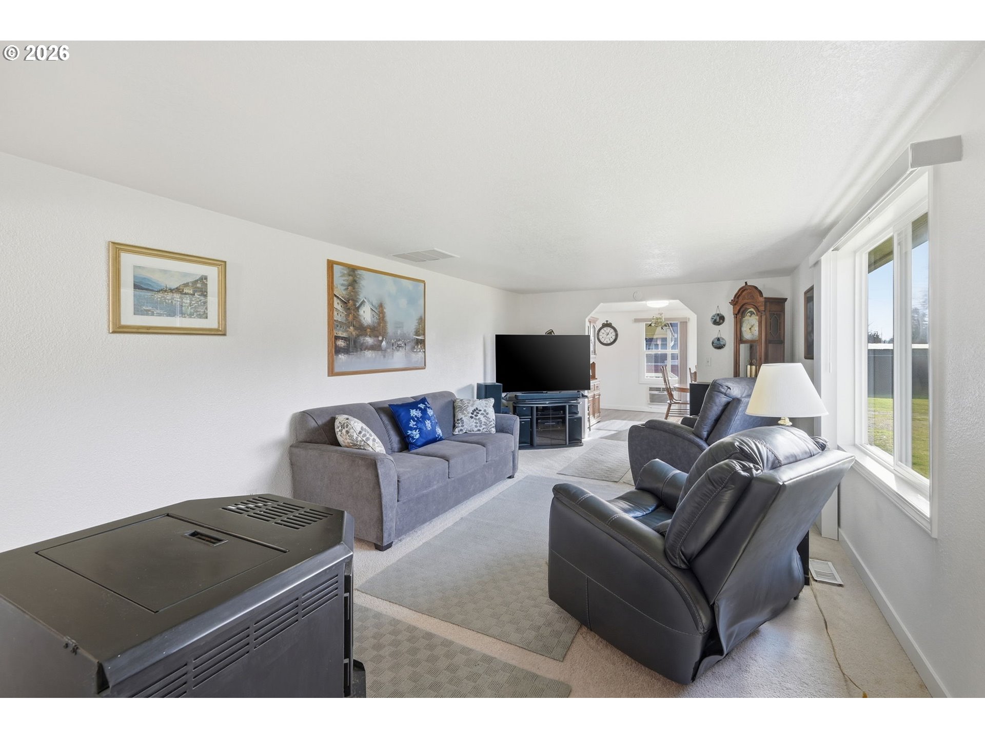 1540 Kalmia Street Junction City, OR 97448 - Photo 11 of 42