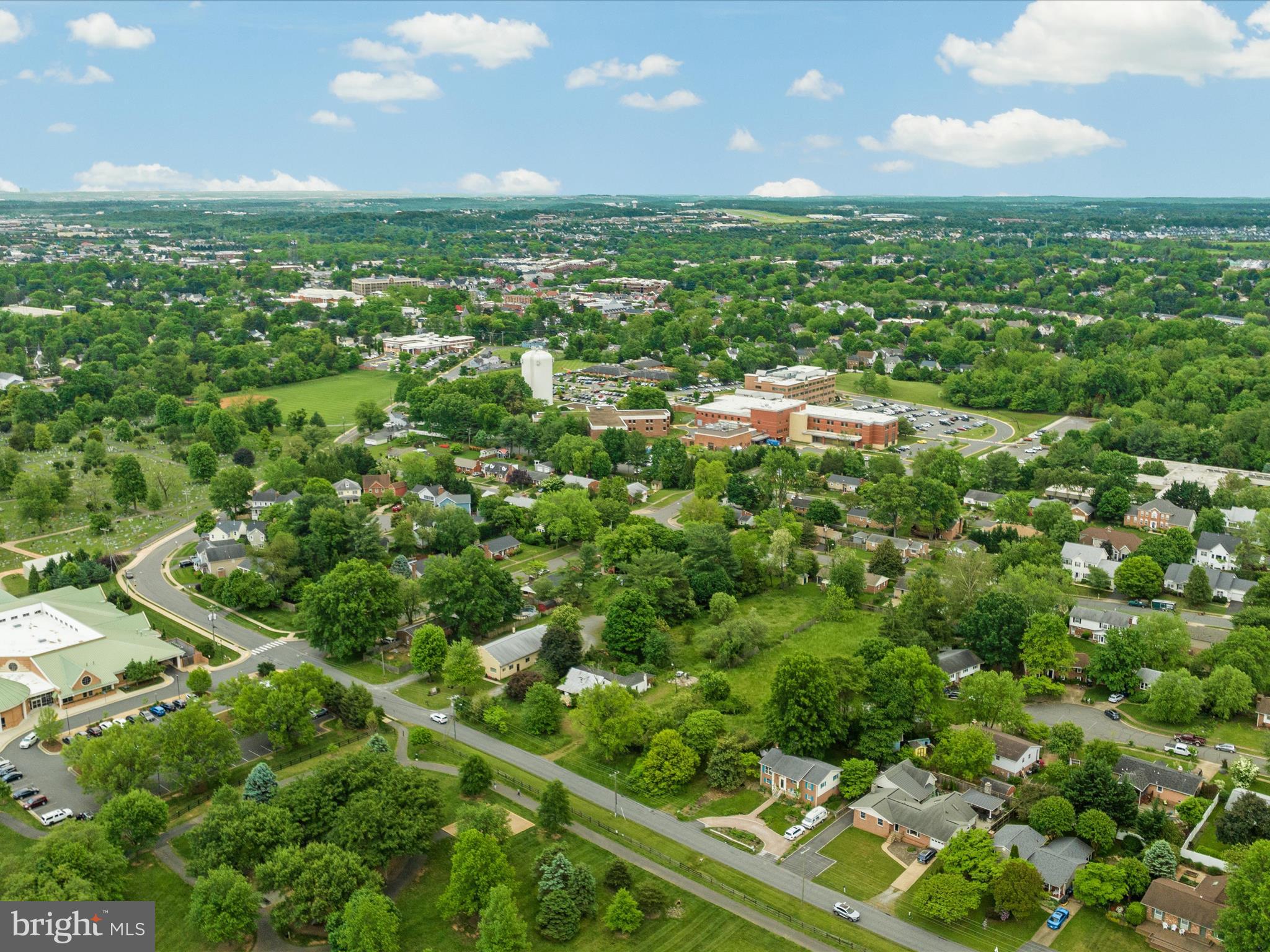 405 Old Waterford Road Northwest Leesburg, VA 20176 - Photo 7 of 14 a view of a city