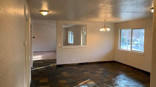 168 Southeast Rice Way Bend, OR 97702 - Photo 11 of 22 unnamed (8)