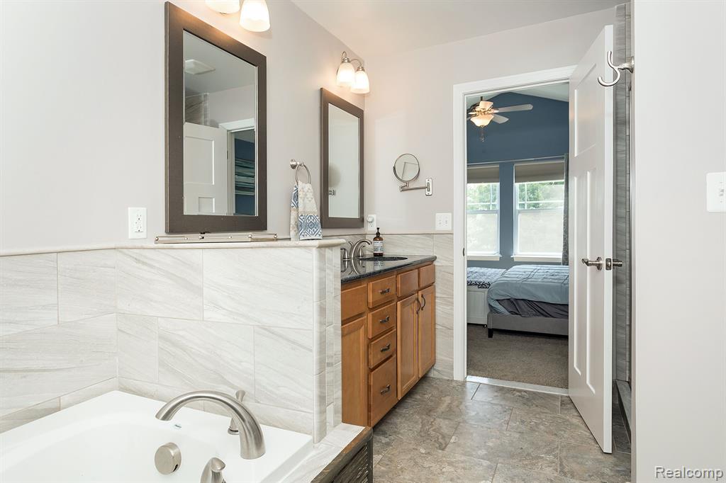 3037 Kenmore Road Berkley, MI 48072 - Photo 18 of 35