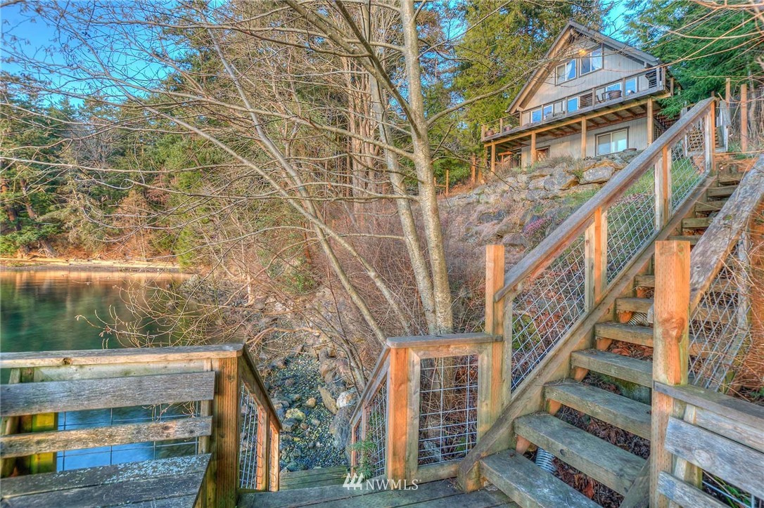 860 Olga Road Orcas Island, WA 98245 - Photo 2 of 25 Gallery Image 2