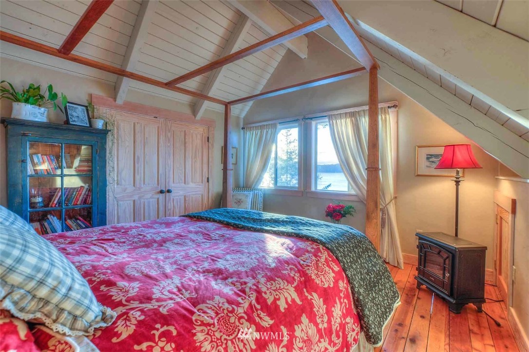 860 Olga Road Orcas Island, WA 98245 - Photo 17 of 25 Gallery Image 17