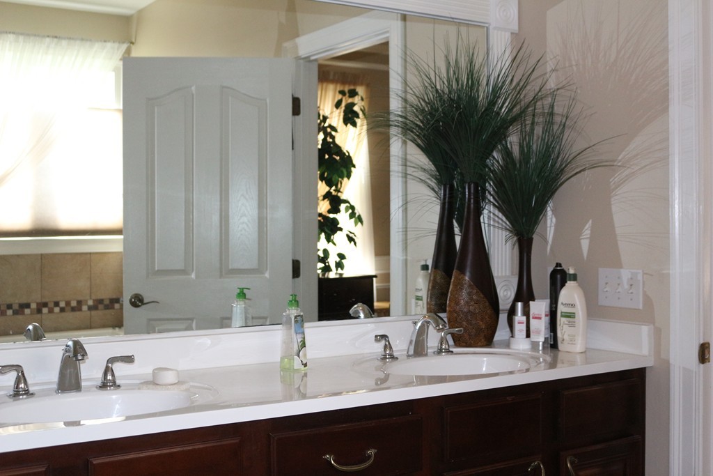 140 Pinewood Road Ludlow, MA 01056 - Photo 15 of 19 Gallery Image 15