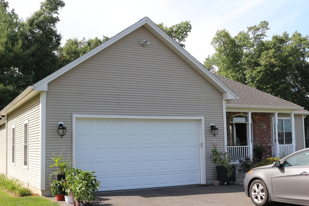 140 Pinewood Road Ludlow, MA 01056 - Photo 3 of 19 Gallery Image 3