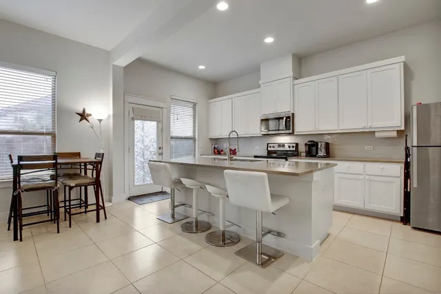 $405,000 | 13001 Hymeadow Drive, Unit 39, Austin, TX 78729