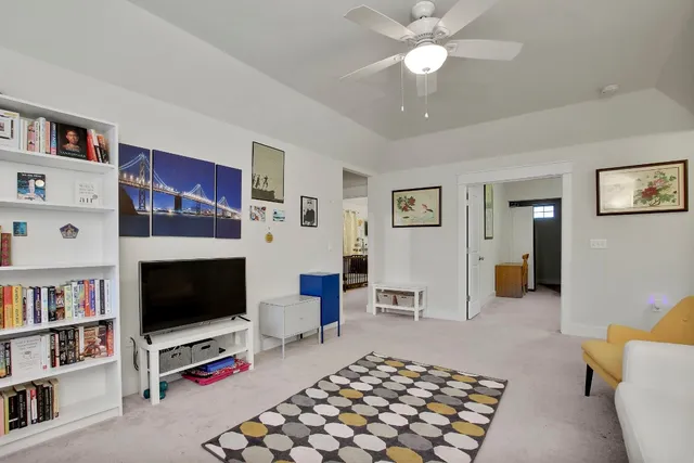 $405,000 | 13001 Hymeadow Drive, Unit 39, Austin, TX 78729