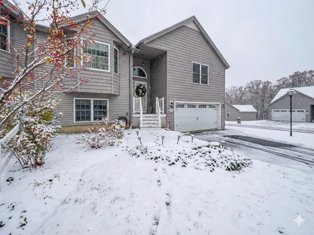 $650,000 | 127 Cowbell Crossing, Atkinson, NH 03811