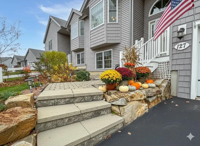 $650,000 | 127 Cowbell Crossing, Atkinson, NH 03811