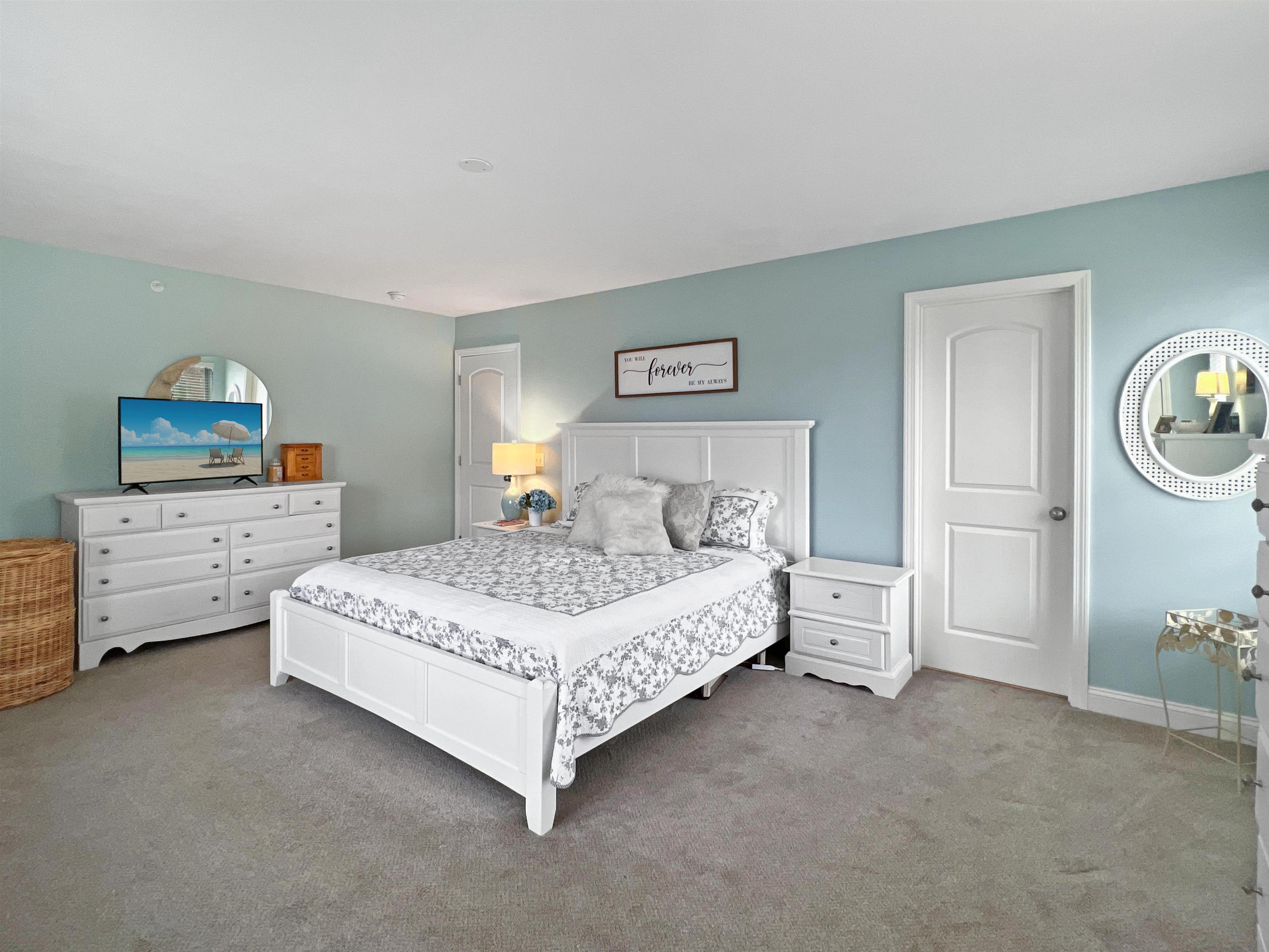 127 Cowbell Crossing Atkinson, NH 03811 - Photo 10 of 25